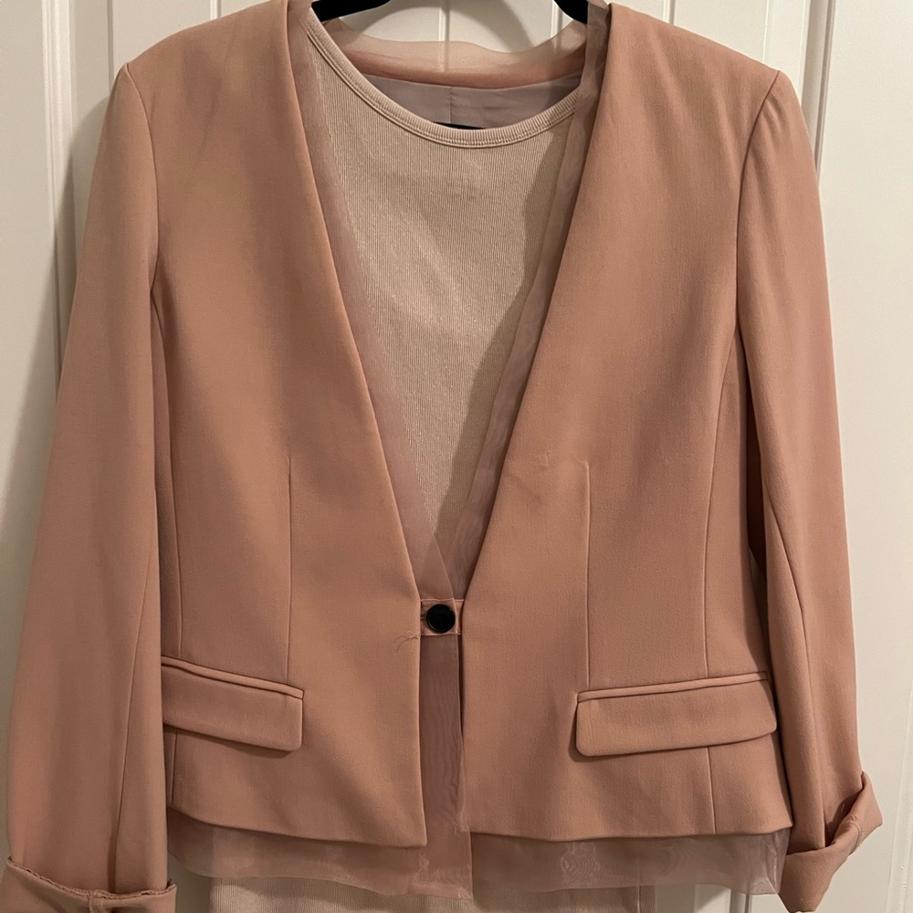 Beautiful GAP blazer and under tank- Like New condition